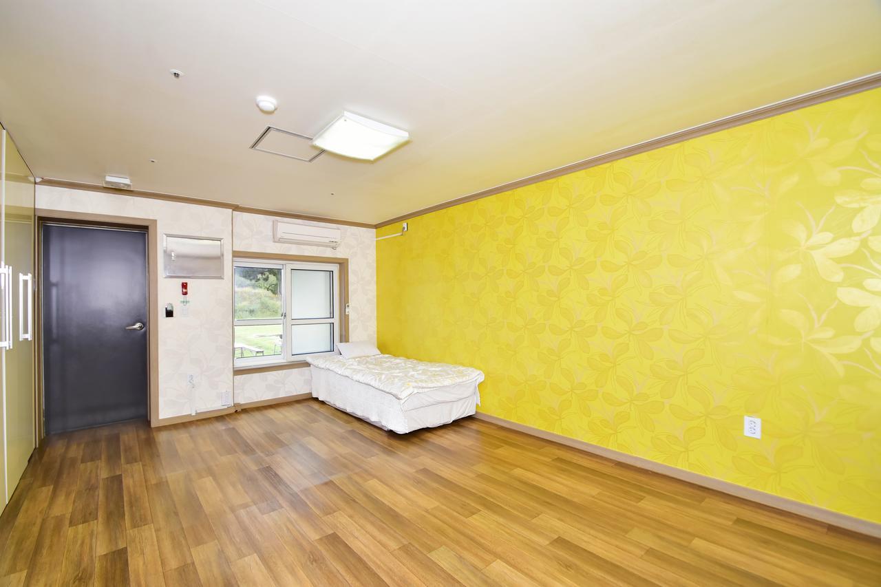 Sungbo Youth Hostel Mungyeong Exterior photo