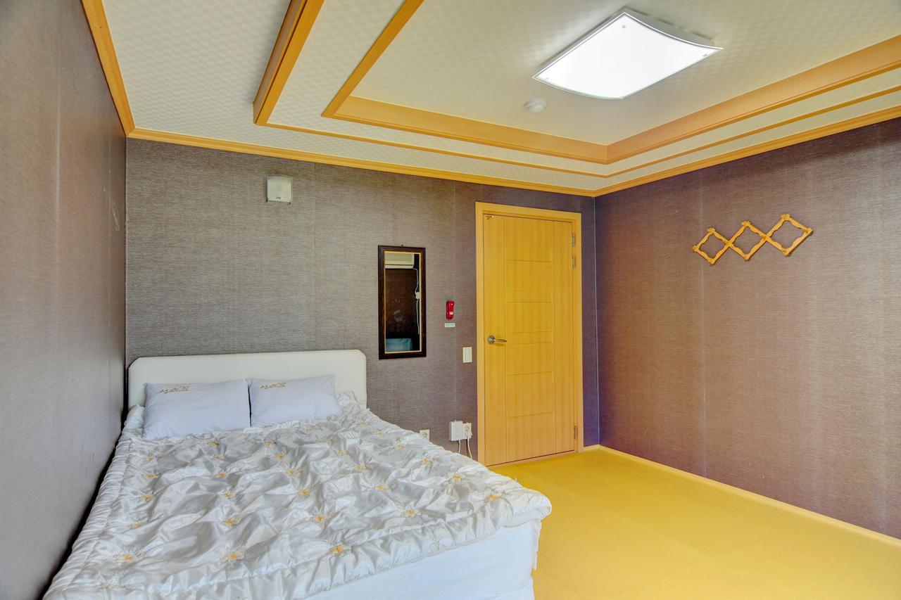 Sungbo Youth Hostel Mungyeong Exterior photo
