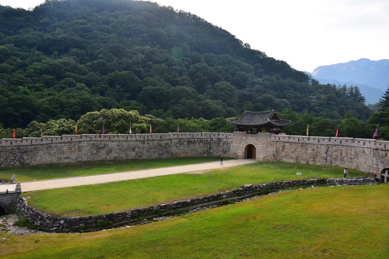 Sungbo Youth Hostel Mungyeong Exterior photo