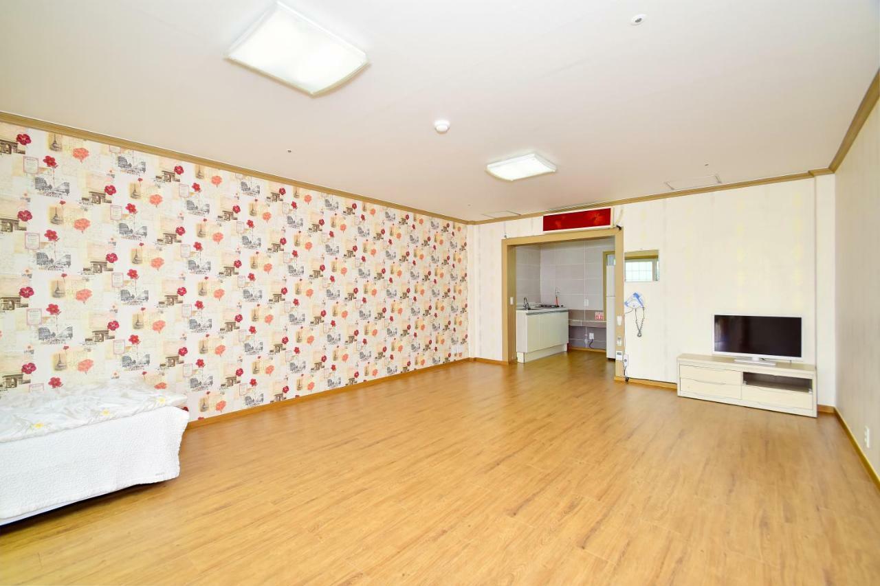 Sungbo Youth Hostel Mungyeong Exterior photo